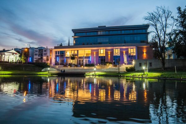 Csakk_epulet-1920×990-1.jpg Csakk_epulet-1920x990-1.jpg