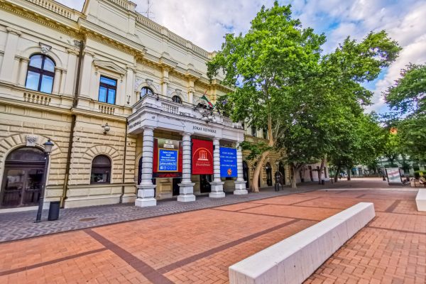 jokai_szinhaz.jpg jokai_szinhaz.jpg